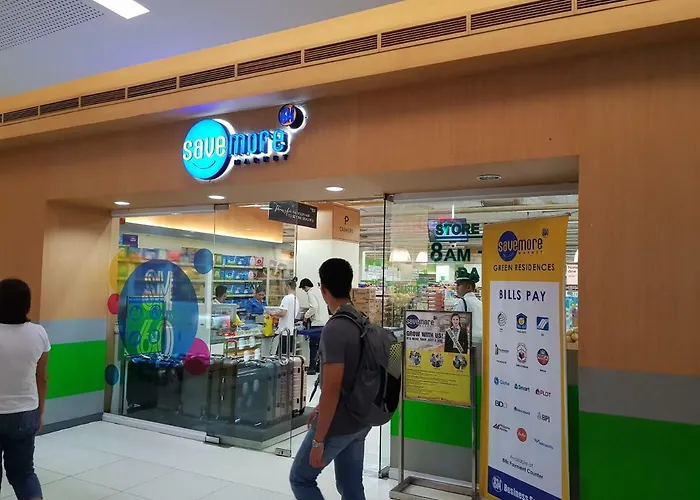 Amare La Salle Taft Apartment