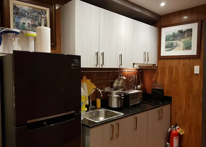 Amare La Salle Taft Apartment *